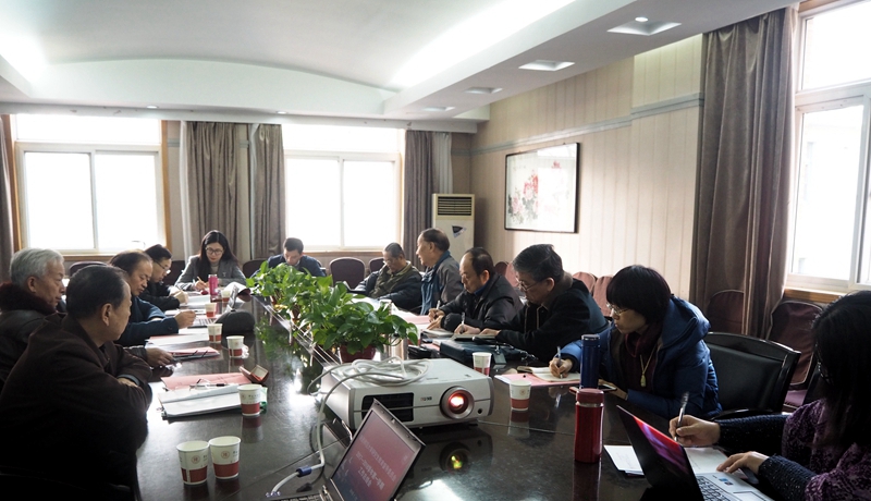 组织召开研究生教育督导委员会会议广泛征求意见建议_副本.jpg
