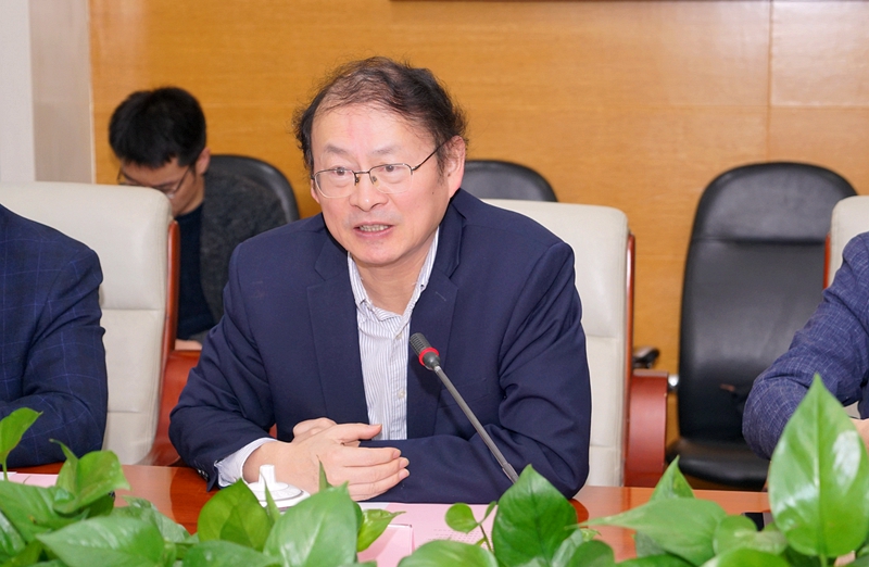 伊犁师范大学校长朱文蔚来访我校