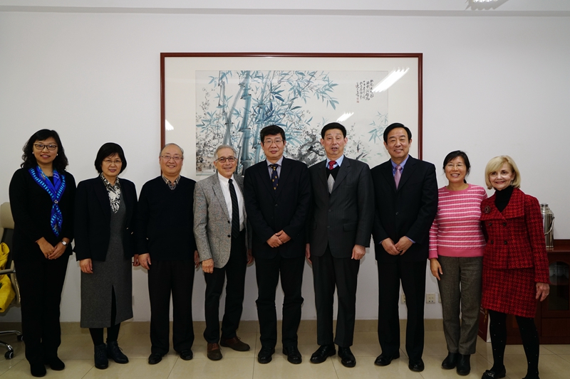 交流合作一:与陕西师范大学美国亚利桑那大学孔子学院和北佛罗里达大学孔子学院加强交流 (2).JPG