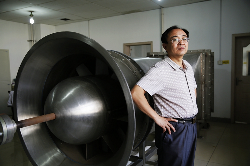 董治宝教授和他的风洞实验室.jpg