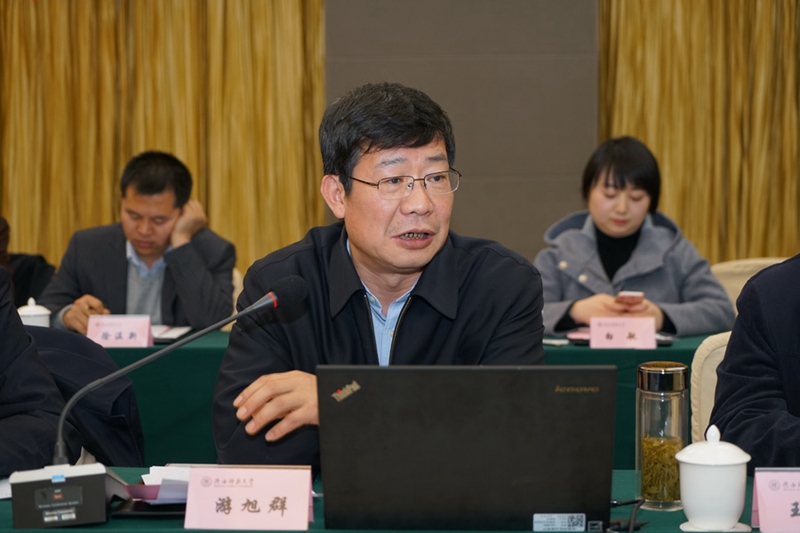 游旭群校长讲话.JPG