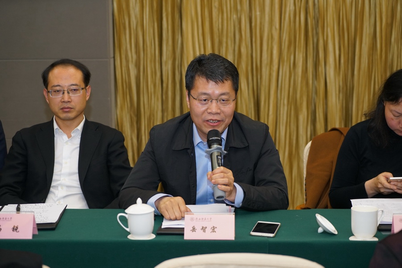 9.岳智宏校友发言.JPG